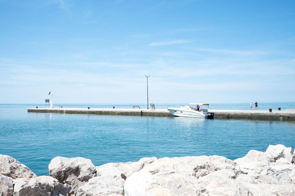 Lev Apartments إيزولا المظهر الخارجي الصورة